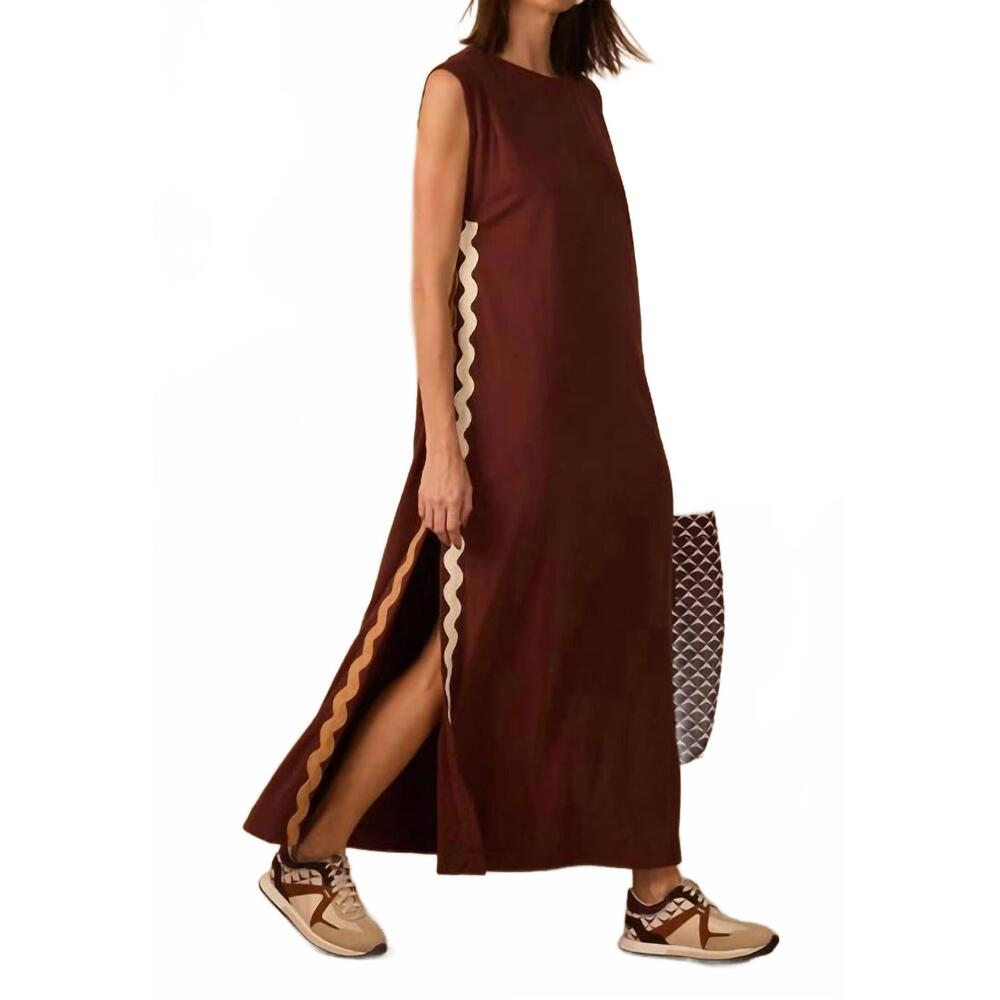 NEW DRESS TO maxi dress with wavy detail in brown